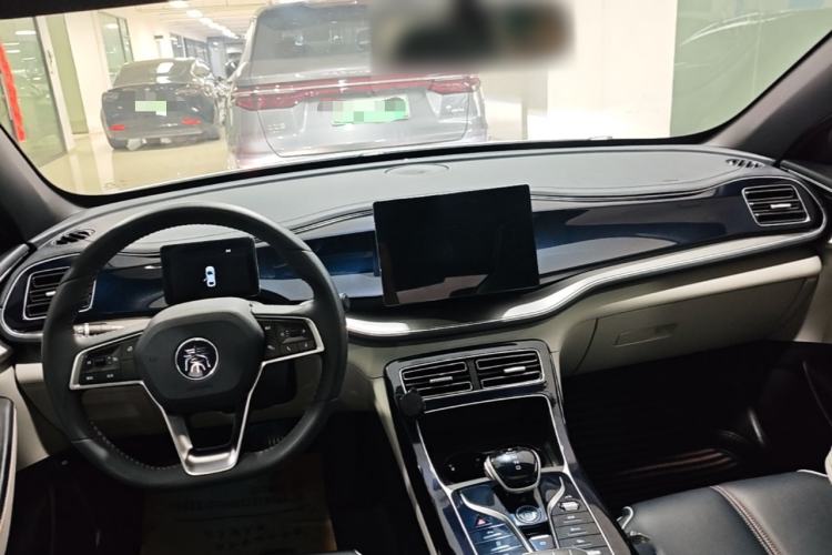 Used BYD Qin PLUS 2021 DM-i 55KM Flagship Model Center Console