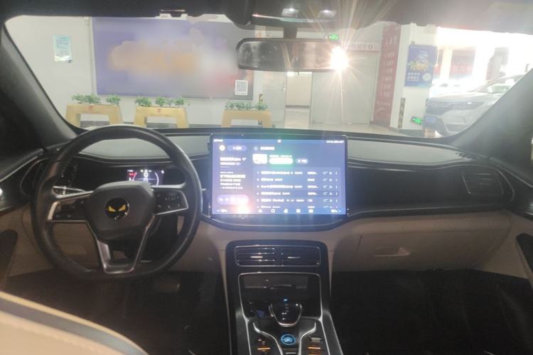 Used BYD Qin PLUS 2021 DM-i 120KM Prestige Model Center Console