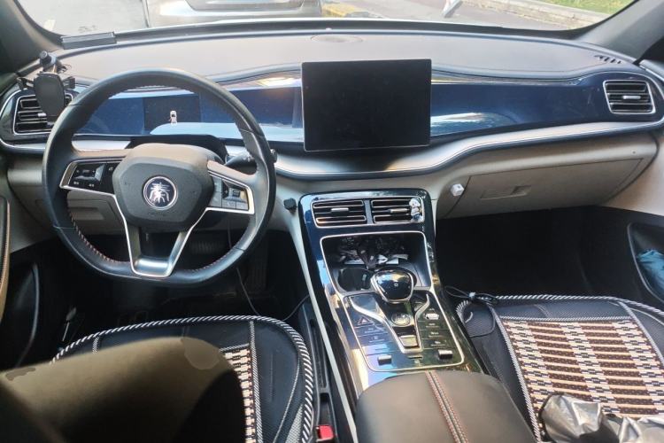 Used BYD Qin PLUS 2021 DM-i 120KM Prestige Model Center Console