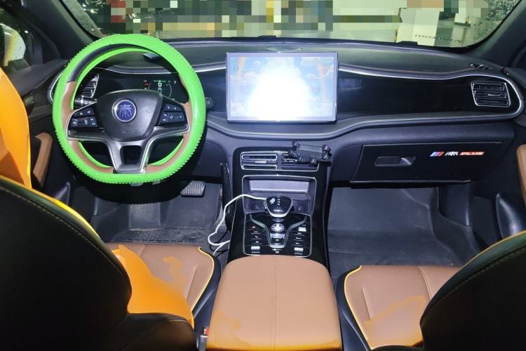 Used BYD Qin PLUS 2021 EV 600KM Flagship Model Center Console