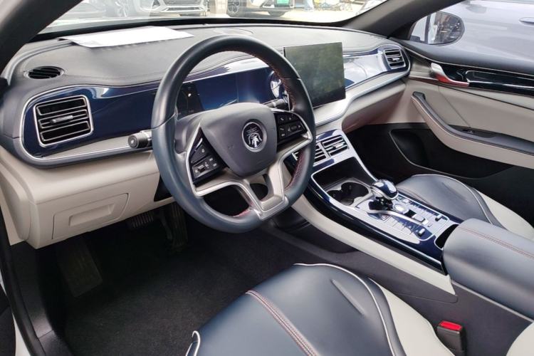 Used BYD Qin PLUS 2021 EV 500KM Luxury Model Center Console