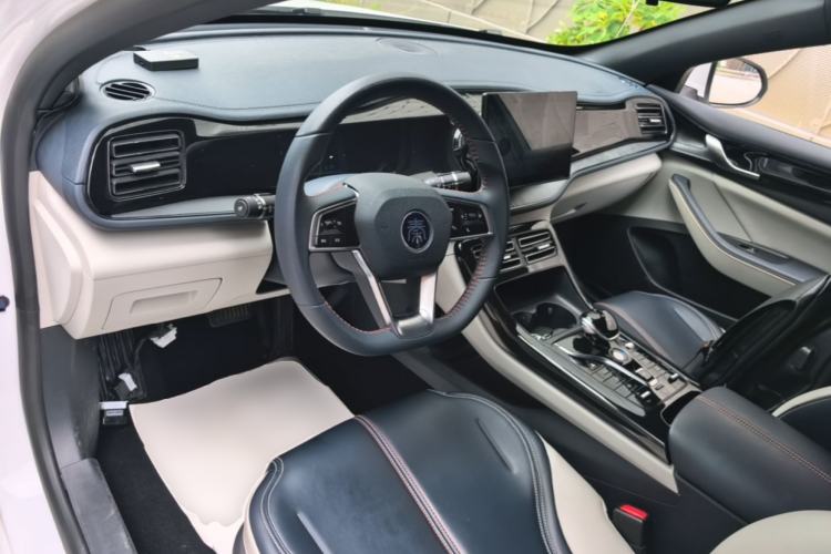 Used BYD Qin PLUS 2021 DM-i 55KM Prestige Model Center Console