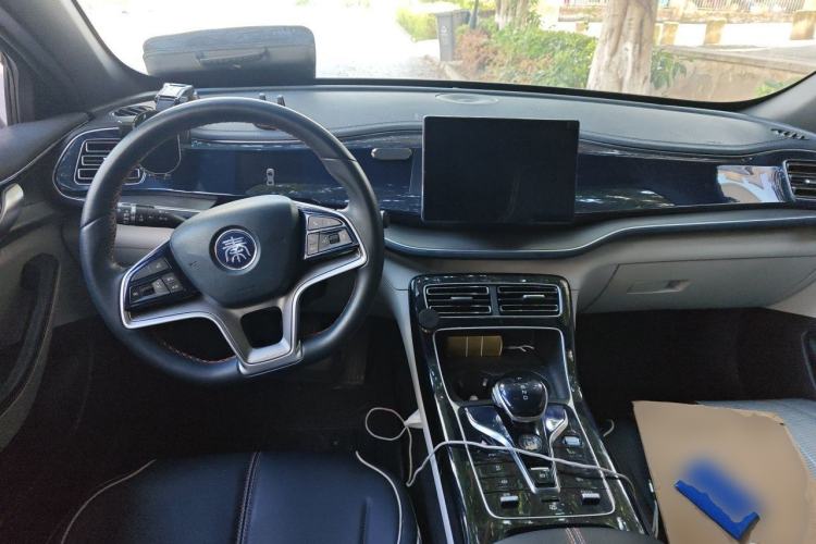 Used BYD Qin PLUS 2021 EV 400KM Luxury Model Center Console