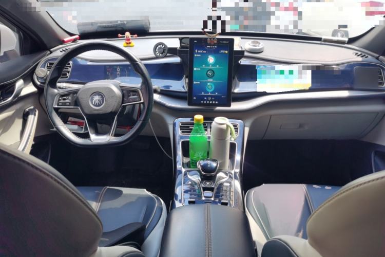 Used BYD Qin PLUS 2021 DM-i 55KM Flagship Model Center Console