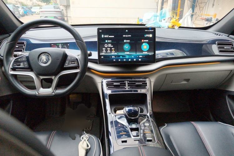 Used BYD Qin PLUS 2021 DM-i 120KM Flagship Model Center Console