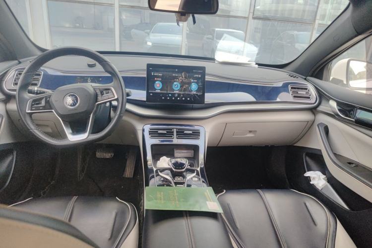 Used BYD Qin PLUS 2021 DM-i 120KM Prestige Model Center Console