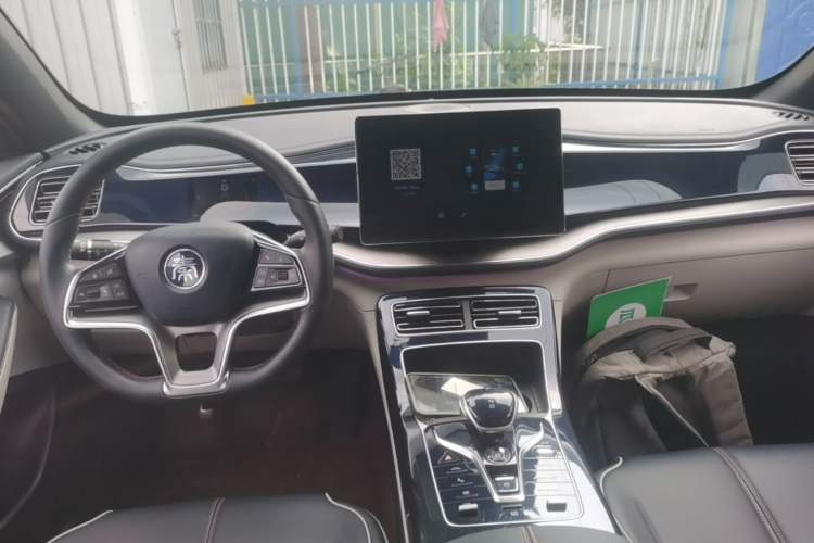 Used BYD Qin PLUS 2021 EV 500KM Premium Model Center Console