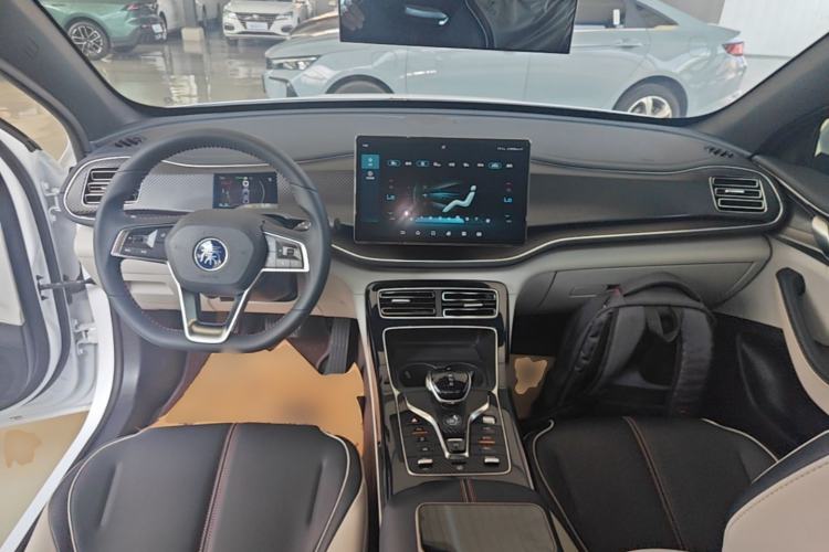 Used BYD Qin PLUS 2021 DM-i 120KM Prestige Model Center Console