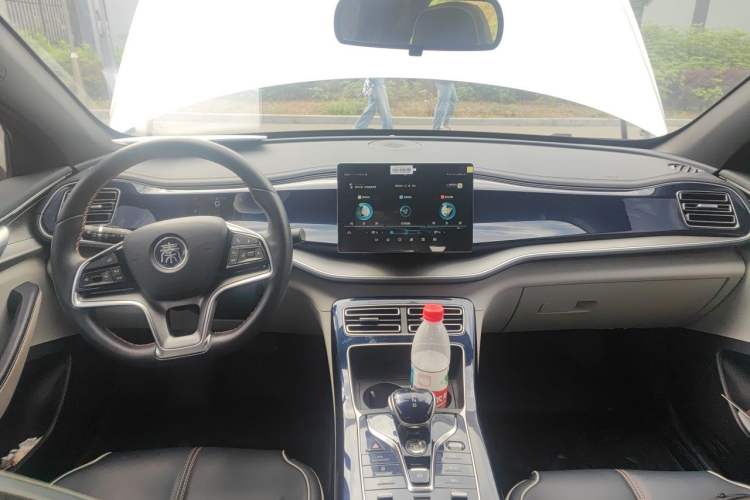 Used BYD Qin PLUS 2021 EV 500KM Luxury Model Center Console