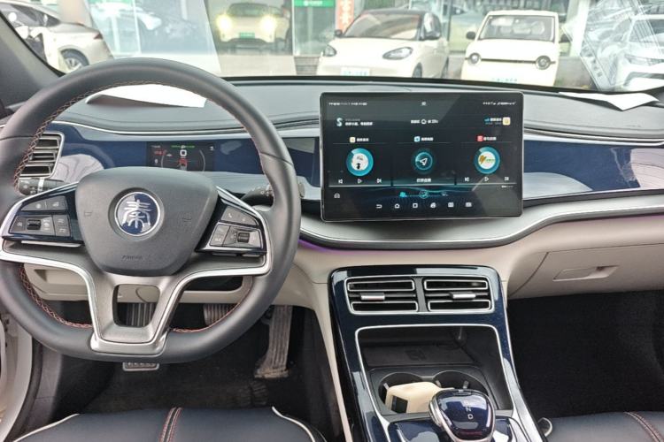 Used BYD Qin PLUS 2021 EV 500KM Premium Model Center Console