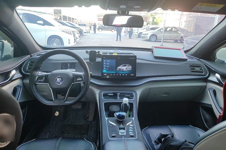 Used BYD Qin PLUS 2021 DM-i 55KM Flagship Model Center Console