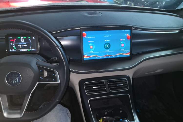 Used BYD Qin PLUS 2021 DM-i 55KM Flagship Model Center Console