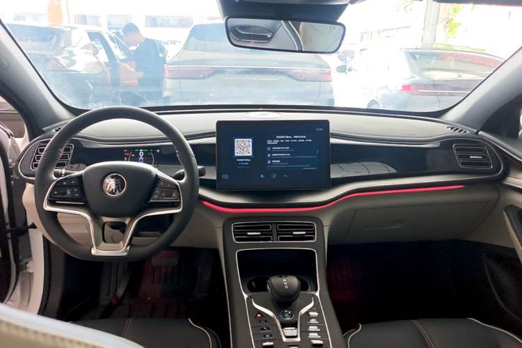 Used BYD Qin PLUS 2021 EV 500KM Premium Model Center Console