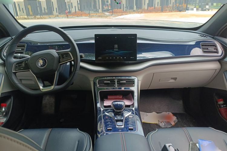Used BYD Qin PLUS 2021 DM-i 55KM Flagship Model Center Console