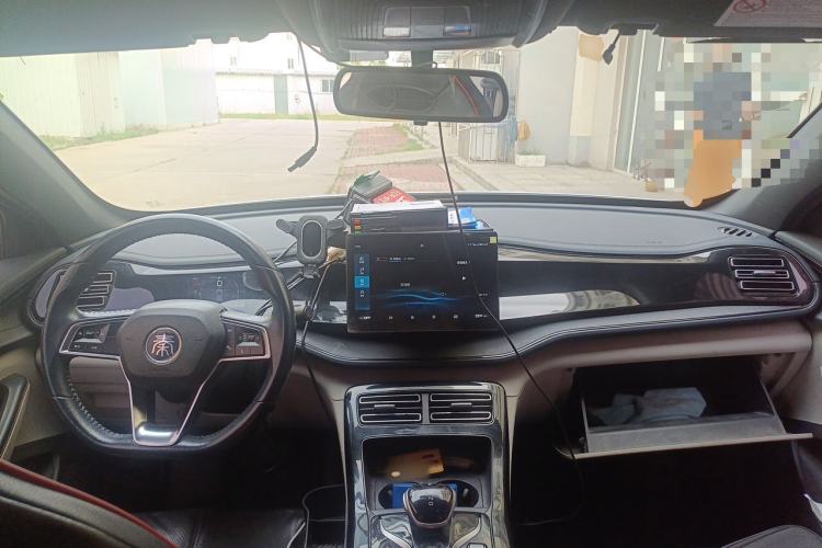 Used BYD Qin PLUS 2021 DM-i 55KM Prestige Model Center Console