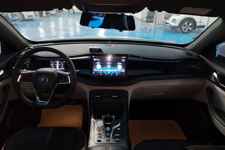 Used BYD Qin PLUS 2021 DM-i 55KM Prestige Model Center Console