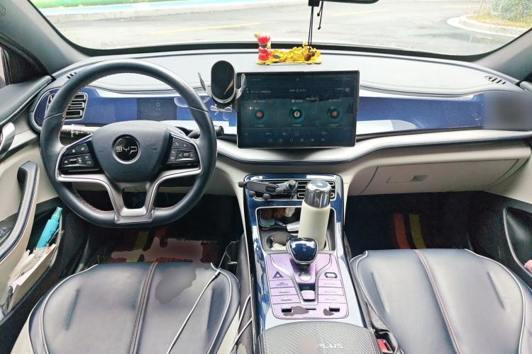 Used BYD Qin PLUS 2021 EV 600KM Flagship Model Center Console