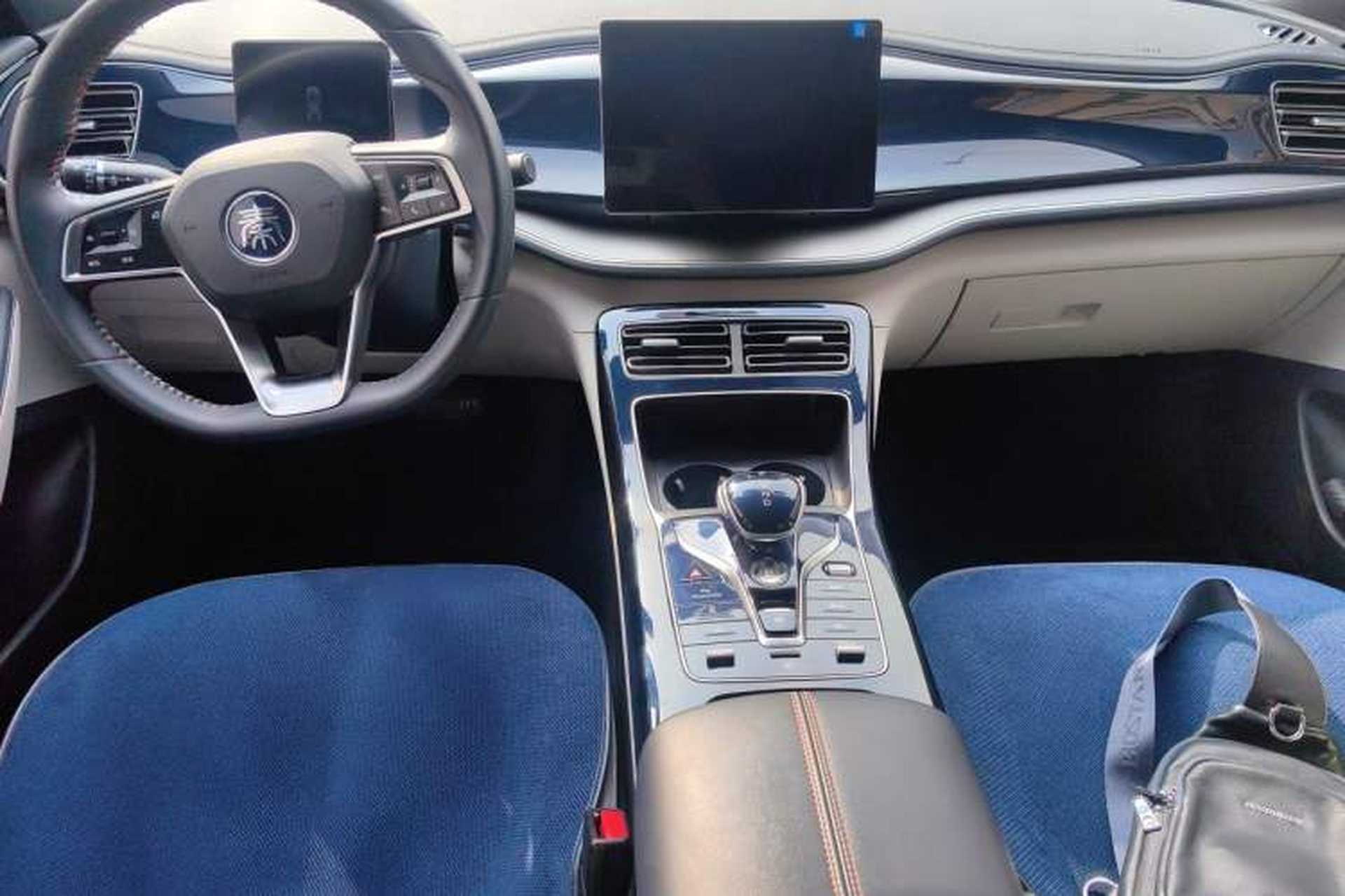 Used BYD Qin PLUS 2021 DM-i 55KM Flagship Model Center Console