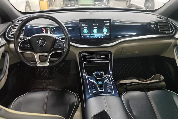 Used BYD Qin PLUS 2021 EV 500KM Luxury Model Center Console
