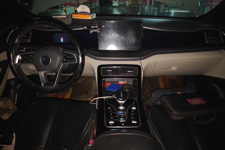 Used BYD Qin PLUS 2021 DM-i 55KM Flagship Model Center Console