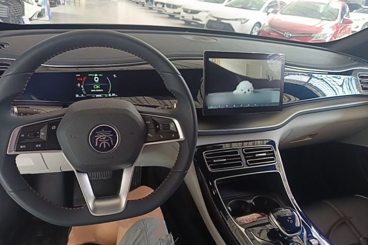 Used BYD Qin PLUS 2021 DM-i 55KM Prestige Model Center Console