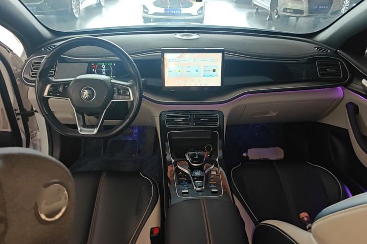 Used BYD Qin PLUS 2021 DM-i 120KM Prestige Model Center Console