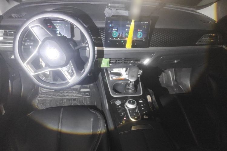 Used BYD Qin PLUS 2021 EV 400KM Leading Comfort Edition Center Console