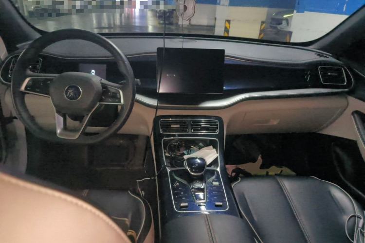 Used BYD Qin PLUS 2021 DM-i 120KM Prestige Model Center Console