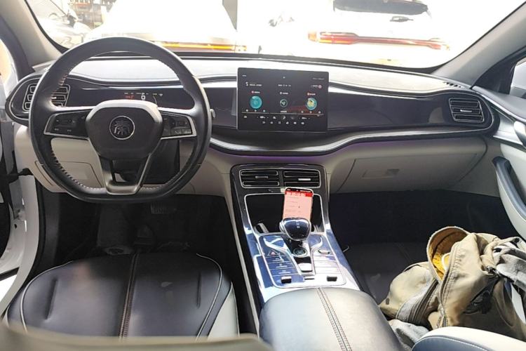 Used BYD Qin PLUS 2021 DM-i 55KM Flagship Model Center Console