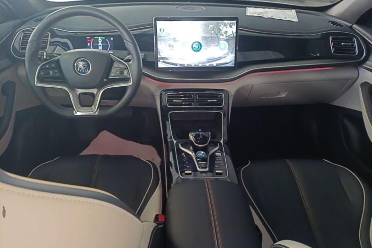 Used BYD Qin PLUS 2021 EV 500KM Premium Model Center Console