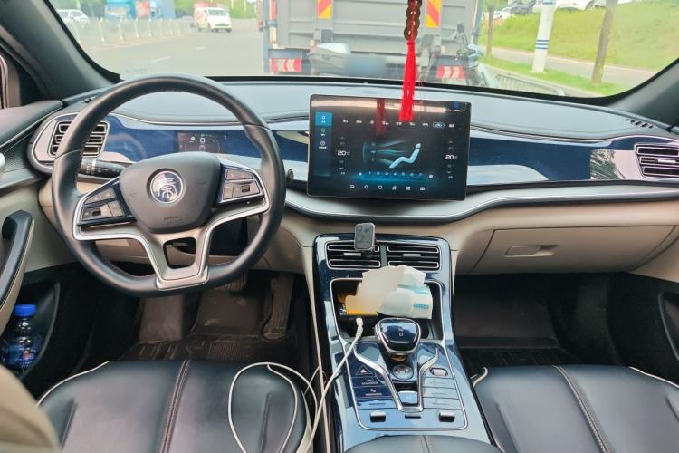 Used BYD Qin PLUS 2021 EV 500KM Premium Model Center Console
