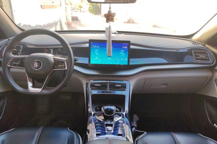 Used BYD Qin PLUS 2021 DM-i 55KM Flagship Model Center Console