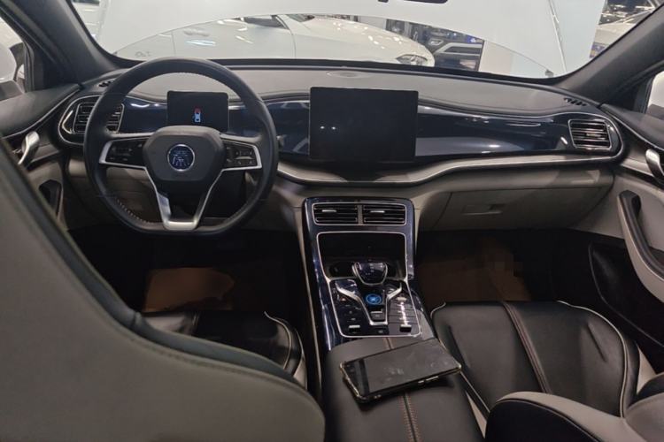 Used BYD Qin PLUS 2021 DM-i 55KM Flagship Model Center Console