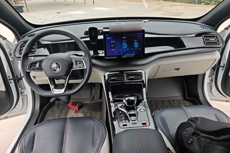 Used BYD Qin PLUS 2021 DM-i 55KM Prestige Model Center Console