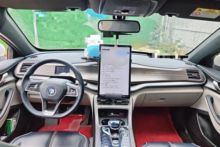 Used BYD Qin PLUS 2021 DM-i 120KM Prestige Model Center Console