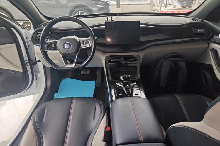 Used BYD Qin PLUS 2021 DM-i 55KM Prestige Model Center Console