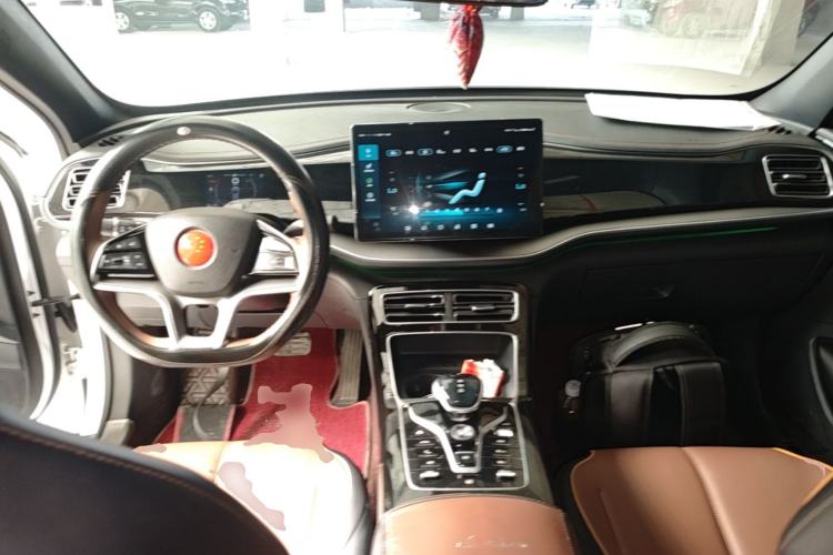 Used BYD Qin PLUS 2021 EV 600KM Flagship Model Center Console