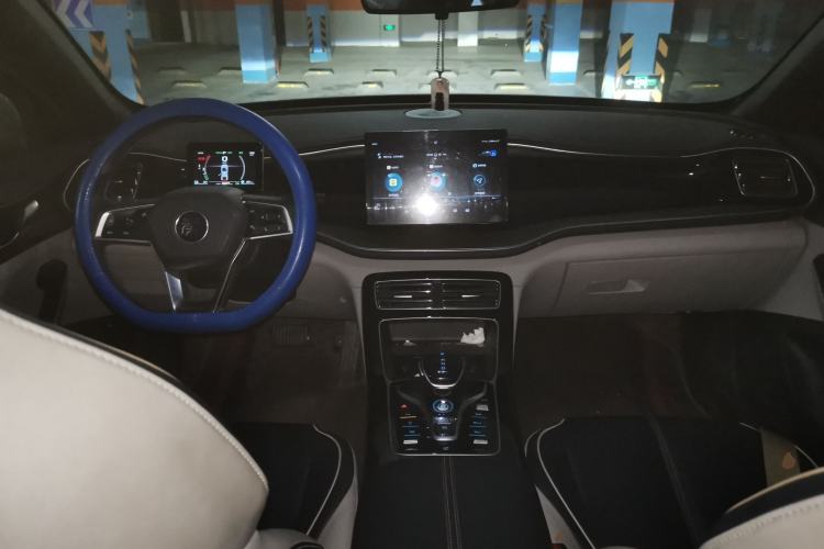 Used BYD Qin PLUS 2021 DM-i 55KM Flagship Model Center Console