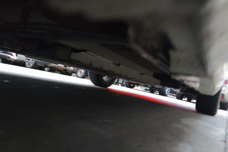 Used BYD Qin PLUS 2021 DM-i 55KM Flagship Model Chassis Front Left