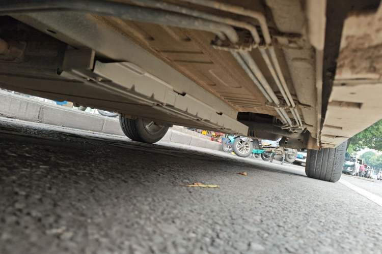 Used BYD Qin PLUS 2021 DM-i 55KM Flagship Model Chassis Front Left