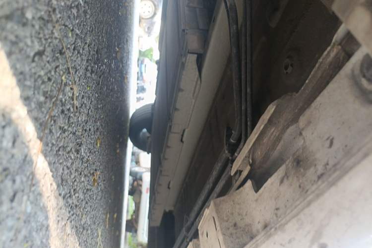 Used BYD Qin PLUS 2021 DM-i 55KM Flagship Model Chassis Front Left