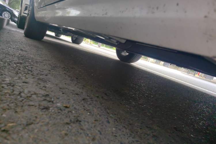 Used BYD Qin PLUS 2021 DM-i 55KM Flagship Model Chassis Front Right