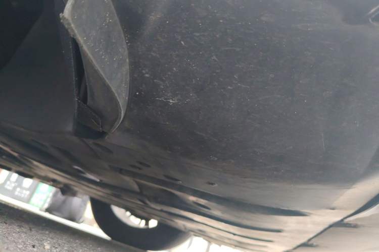Used BYD Qin PLUS 2021 DM-i 55KM Flagship Model Chassis Front Right