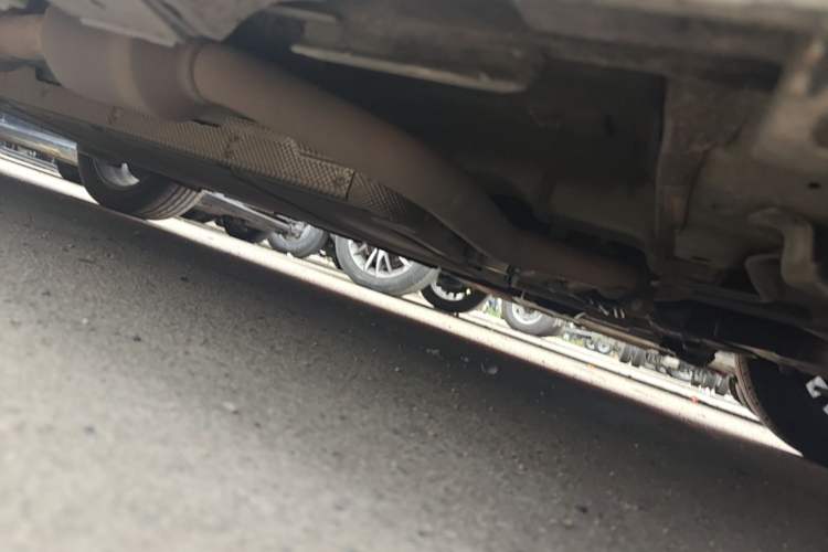 Used BYD Qin PLUS 2021 DM-i 55KM Flagship Model Chassis Front Right