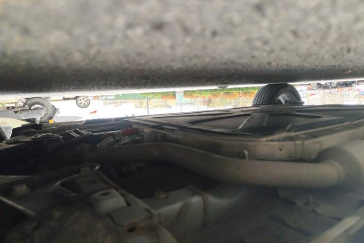 Used BYD Qin PLUS 2021 DM-i 120KM Prestige Model Chassis Front Right