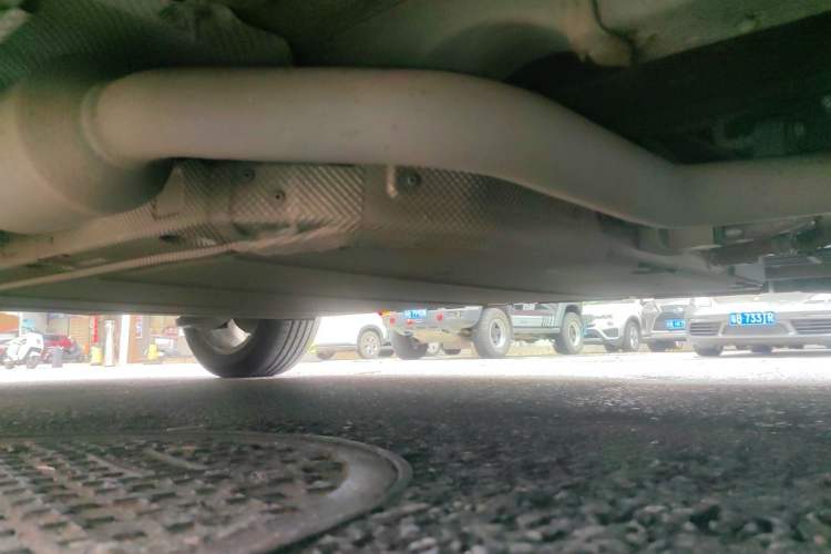 Used BYD Qin PLUS 2021 DM-i 120KM Prestige Model Chassis Front Right