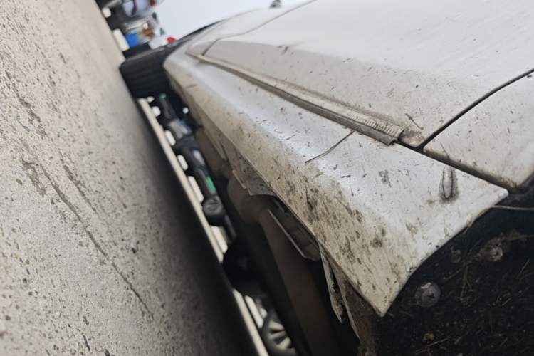 Used BYD Qin PLUS 2021 DM-i 55KM Flagship Model Chassis Front Right