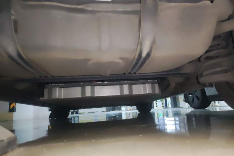 Used BYD Qin PLUS 2021 DM-i 120KM Flagship Model Chassis Rear