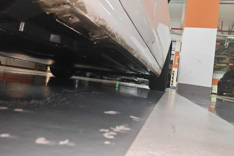Used BYD Qin PLUS 2021 EV 400KM Leading Comfort Edition Chassis Rear Right