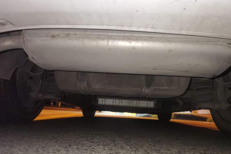 Used BYD Qin PLUS 2021 DM-i 55KM Flagship Model Chassis Rear